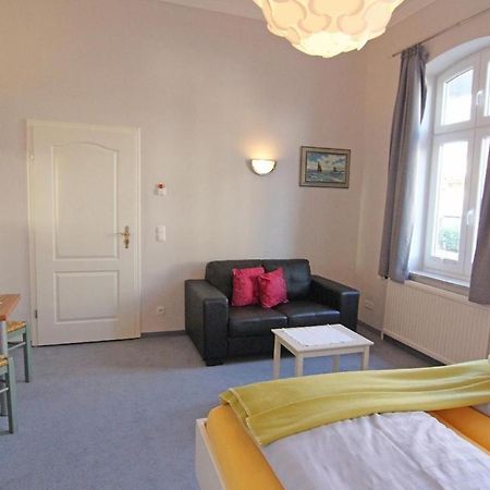 Kapitaenshaus-Lassen-Zimmer-Amistad Hotel Westerland Buitenkant foto