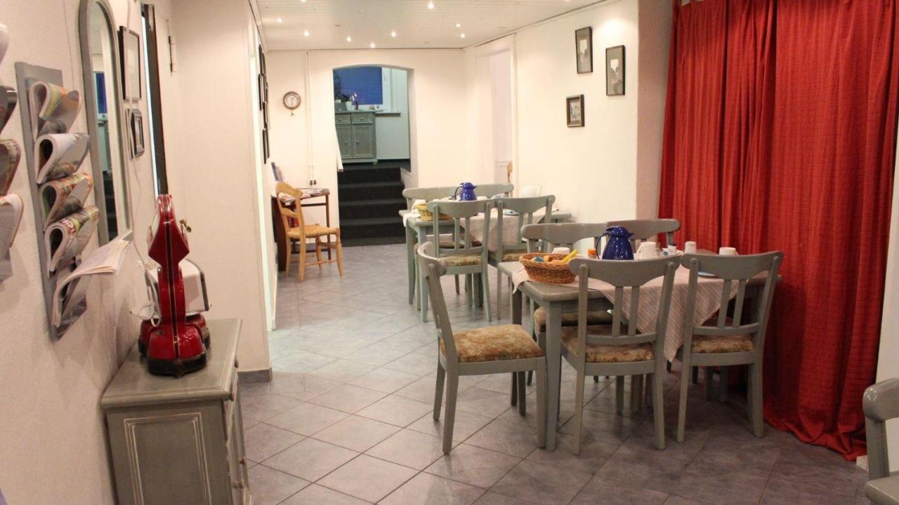 Kapitaenshaus-Lassen-Zimmer-Amistad Hotel Westerland Buitenkant foto